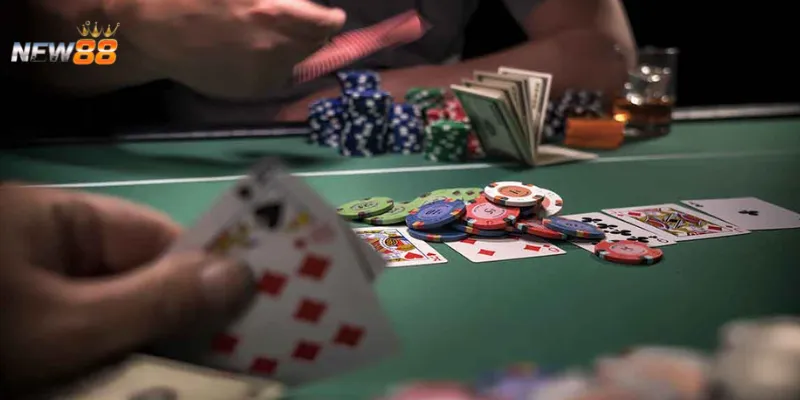 Các kỹ năng quan trọng khi chơi Poker online